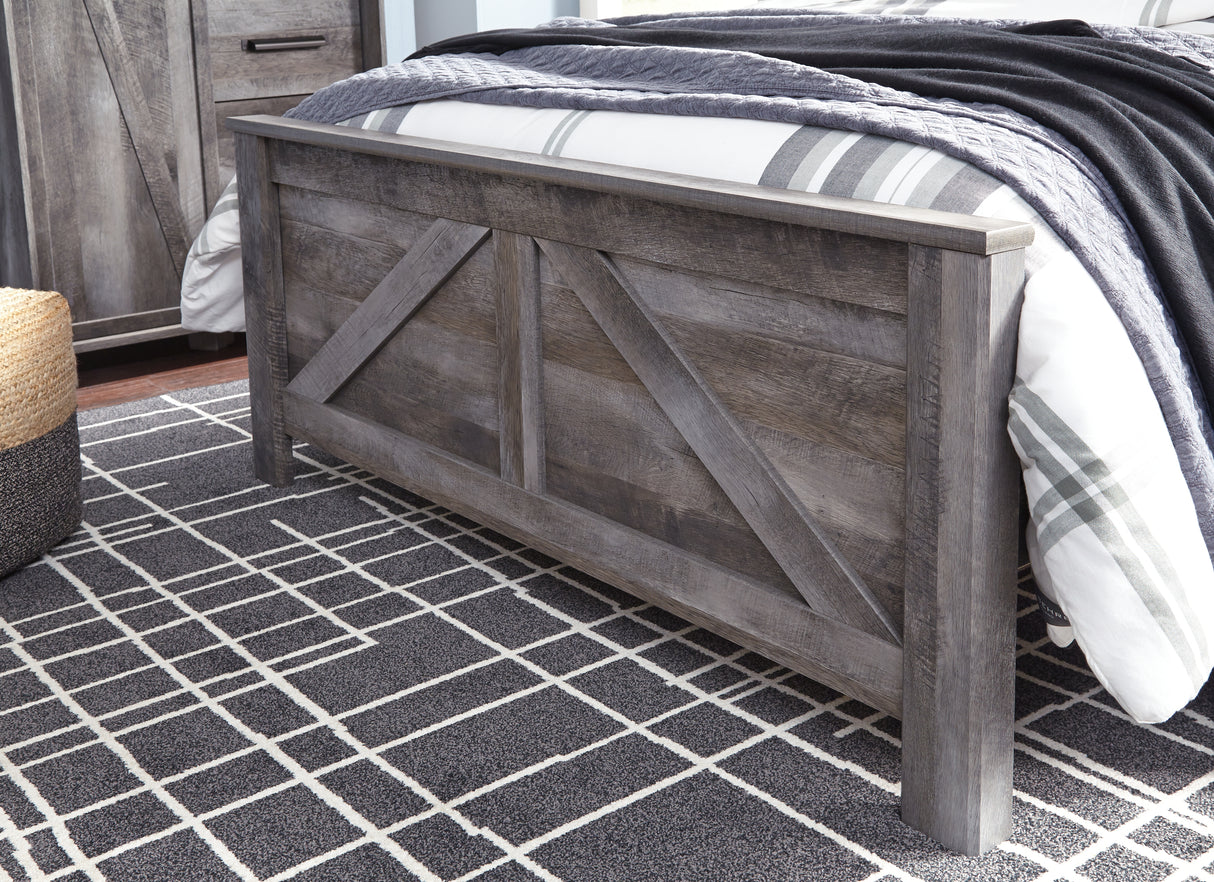 Wynnlow Queen Crossbuck Panel Bed