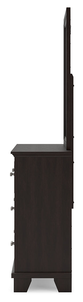 Covetown Queen Panel Bed