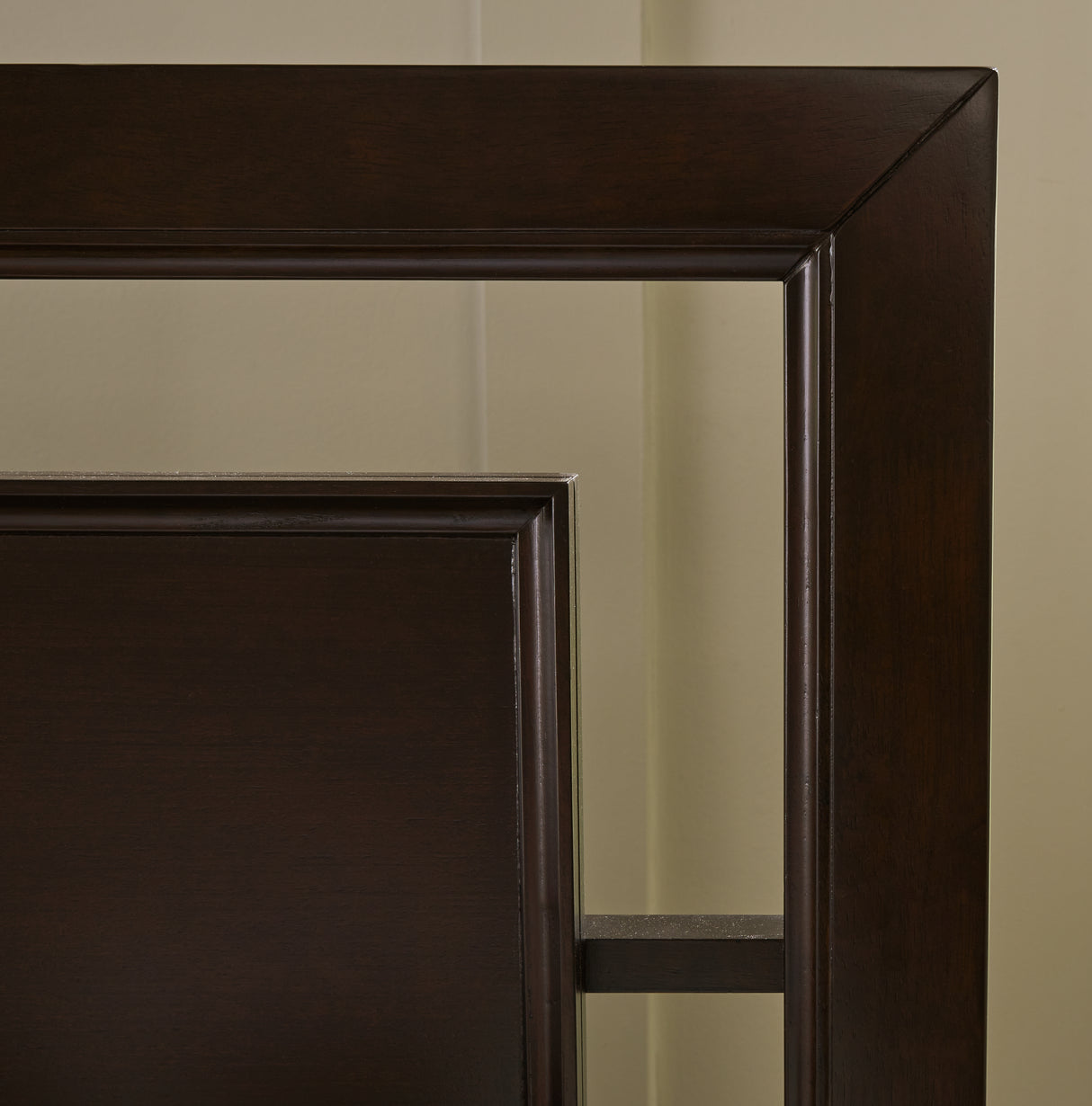 Covetown Queen Panel Bed