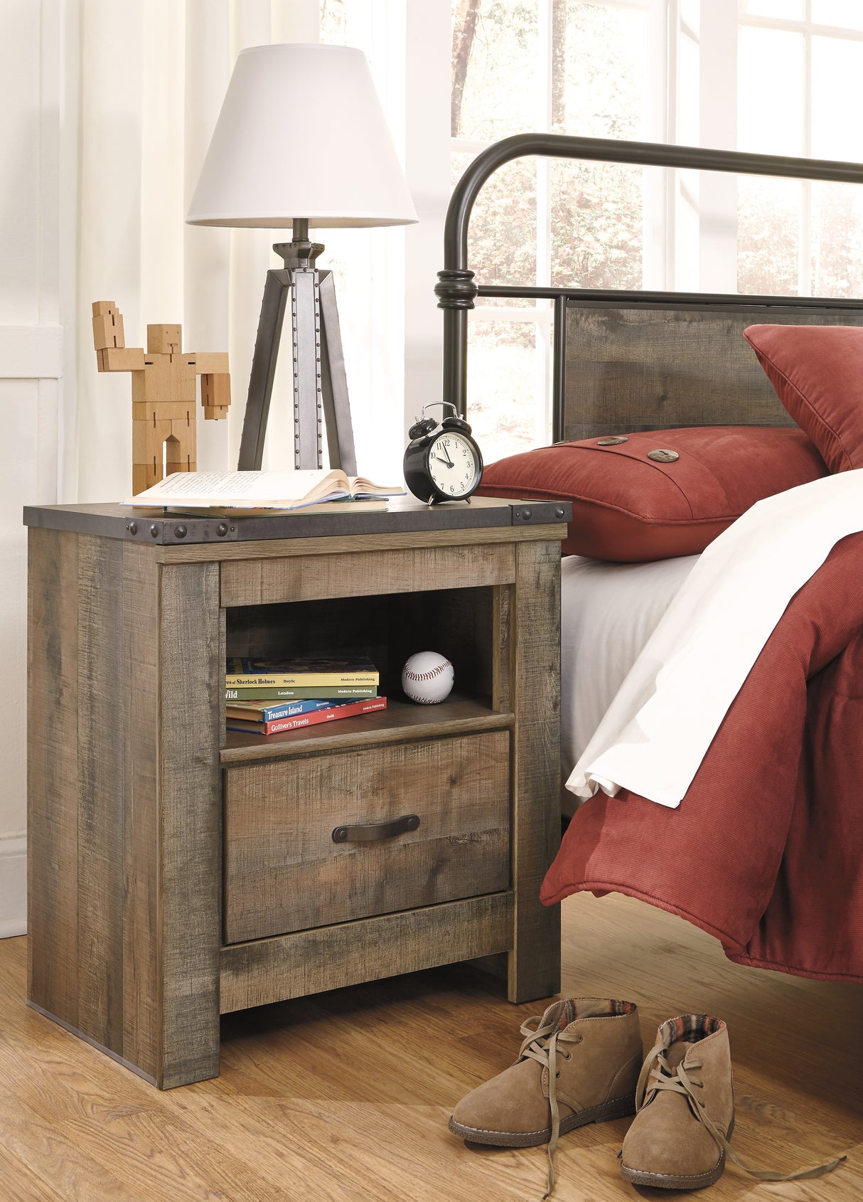 Trinell King/California King Panel Headboard, Dresser, Mirror and Nightstand