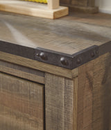 Trinell King Poster Bed