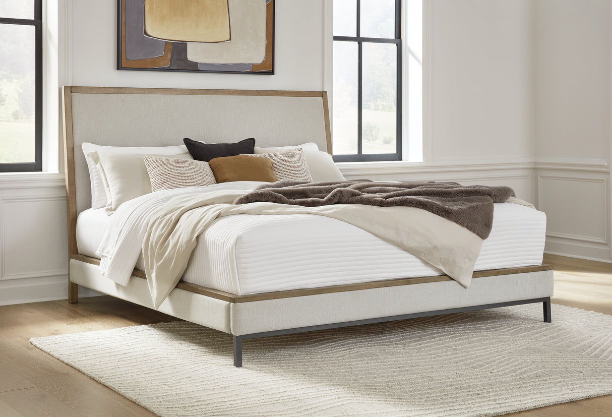 Furniture City Houma - Ashley Furniture - Tomtyn Bedroom - King Upholstered Bed / Light Brown - B622B4