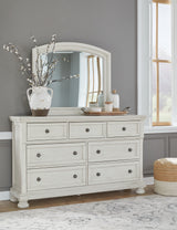 Robbinsdale Queen Panel Bed