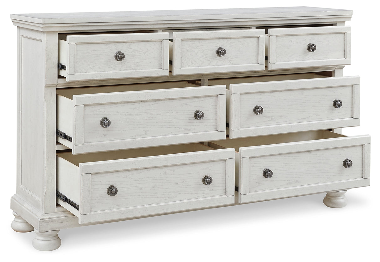 Robbinsdale Queen Panel Bed