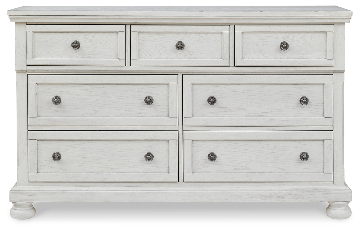 Robbinsdale Queen Panel Bed