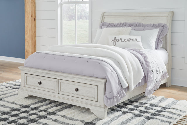 Furniture City Houma - Ashley Furniture - Robbinsdale Full Sleigh Storage Bed - Full Sleigh Storage Bed / Antique White - B742B13