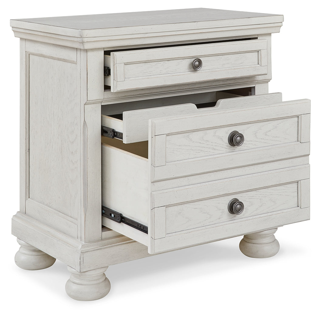Robbinsdale Queen Panel Bed