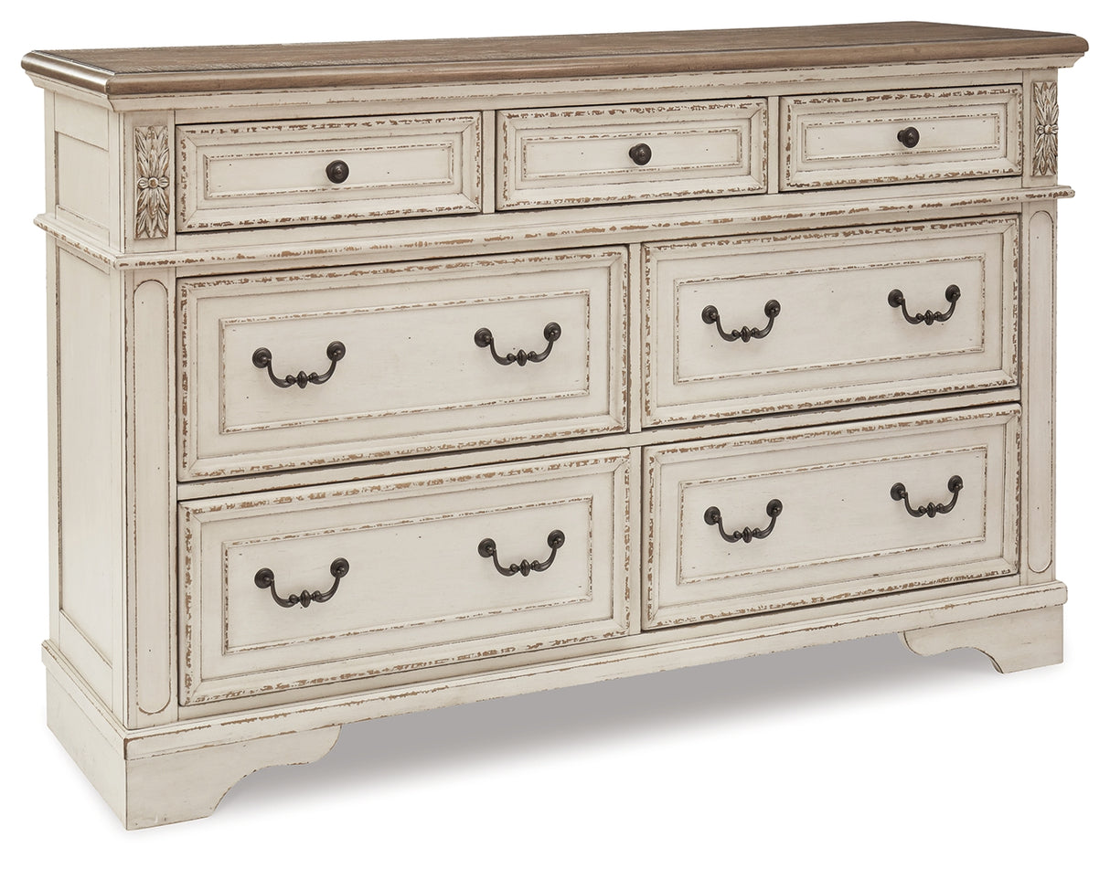 Realyn King Upholstered Panel Bed