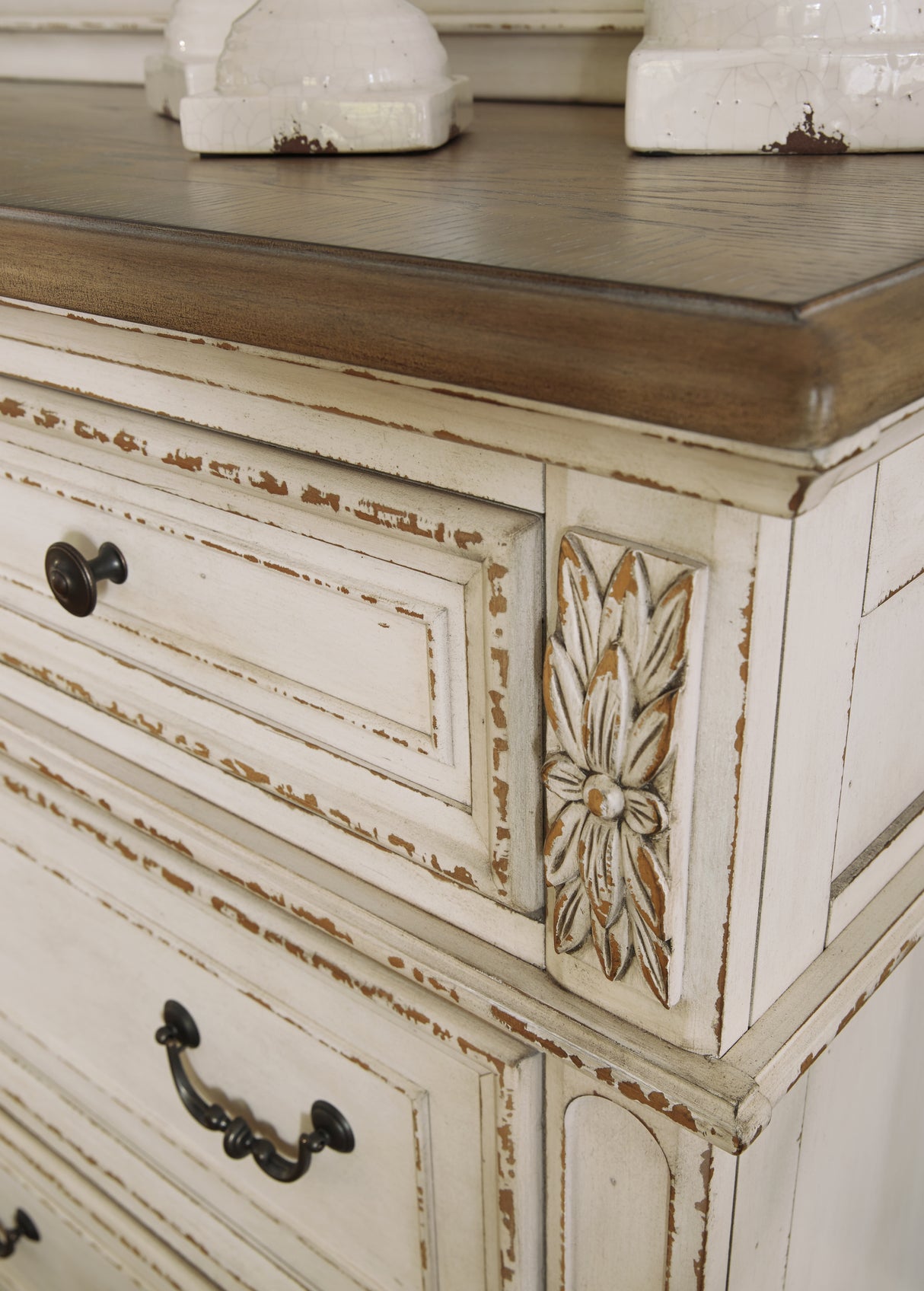 Realyn King Upholstered Panel Bed