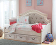 Furniture City Houma - Ashley Furniture - Realyn Twin Daybed with 1 Large Storage Drawer - Twin Day Bed with 1 Large Storage Drawer / Chipped White - B743B15