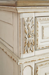 Realyn Queen Upholstered Panel Bed