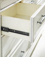 Kanwyn Queen Panel Bed