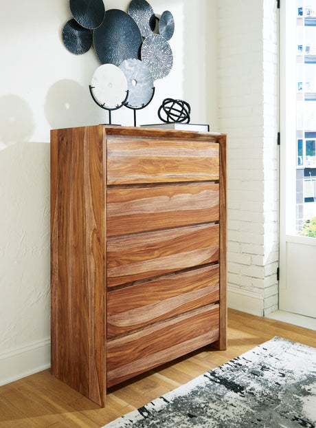 Furniture City Houma - Ashley Furniture - Dressonni Chest of Drawers - Five Drawer Chest / Brown - B790-46