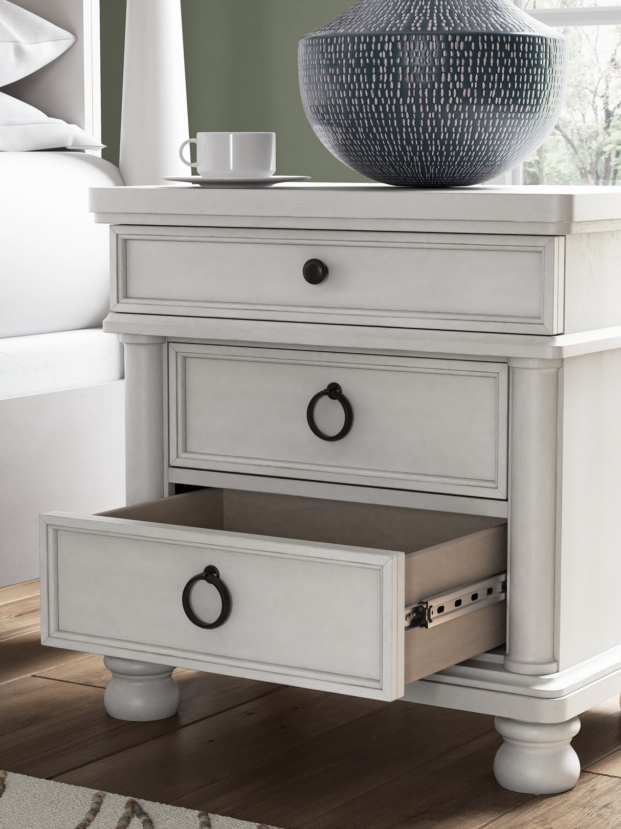 Rowlenstown Nightstand