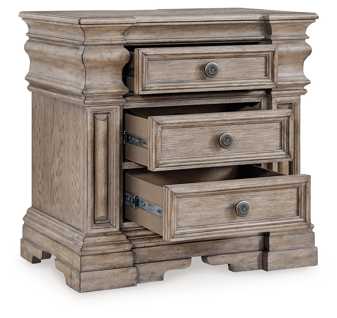 Blairhurst Queen Panel Bed, Dresser, Mirror, 2 Chests and Nightstand