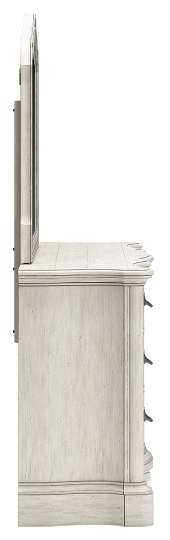 Arlendyne Queen Upholstered Bed