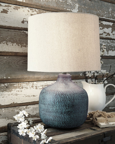 Furniture City Houma - Ashley Furniture - Malthace Table Lamp (Set of 2) - Table Lamp (Set of 2) / Patina - L207304X2