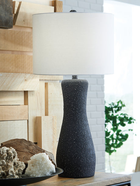 Furniture City Houma - Ashley Furniture - Maykins Lighting - Metal Table Lamp (1/CN) / Black - L207634