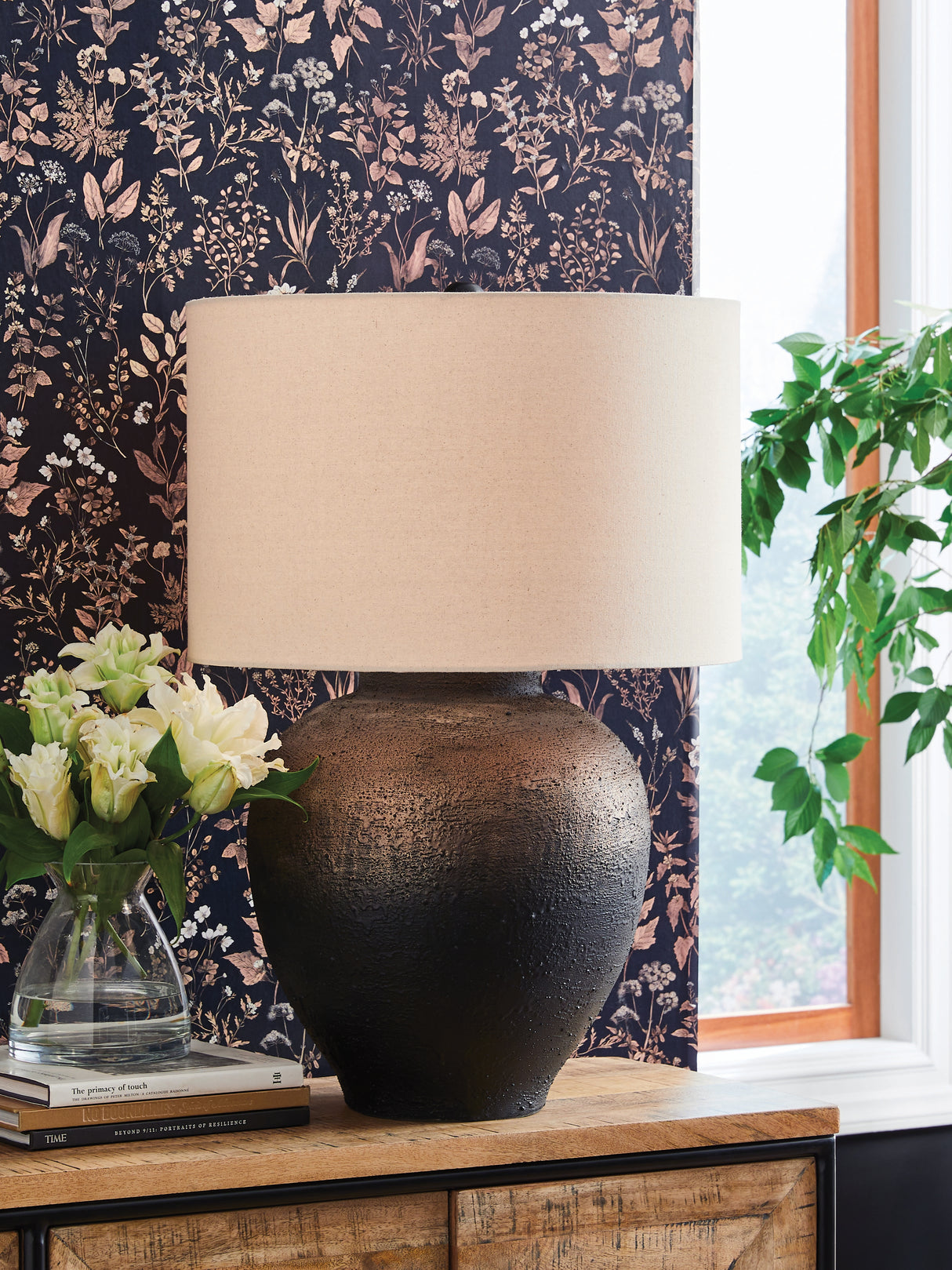 Furniture City Houma - Ashley Furniture - Newgerhard Table Lamp - Metal Table Lamp (1/CN) / Brown/Black - L207644