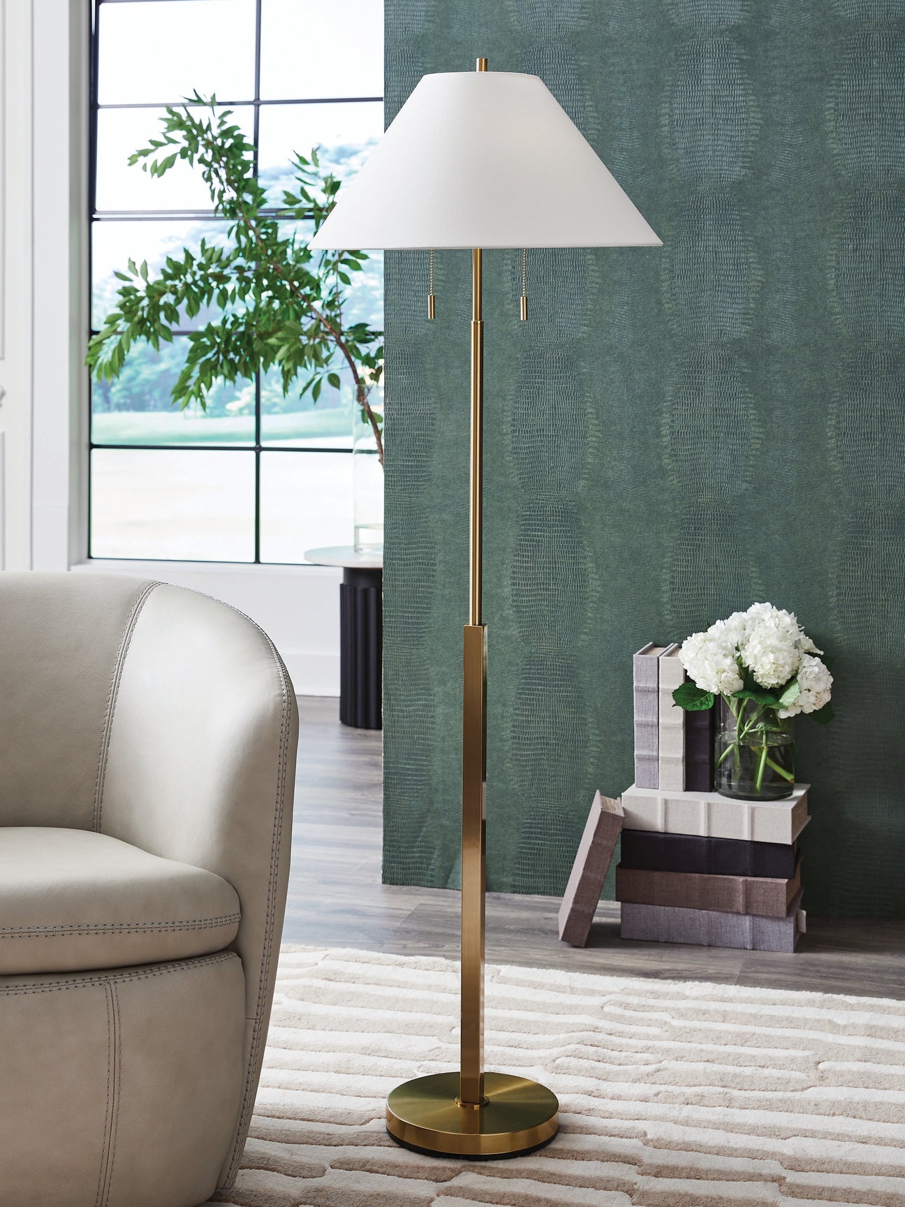Furniture City Houma - Ashley Furniture - Haigwood Floor Lamp - Metal Floor Lamp (1/CN) / Gold Finish - L208471