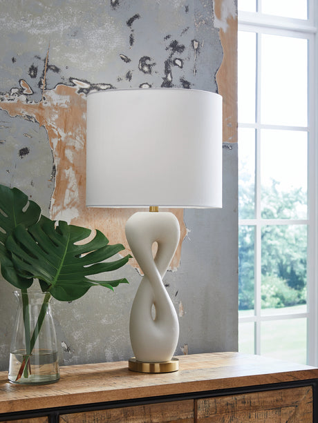 Furniture City Houma - Ashley Furniture - Judrich Table Lamp - Poly Table Lamp (1/CN) / White/Gold Finish - L236024
