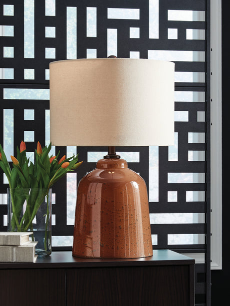 Furniture City Houma - Ashley Furniture - Aaleahya Table Lamp - Glass Table Lamp (1/CN) / Rust - L430904