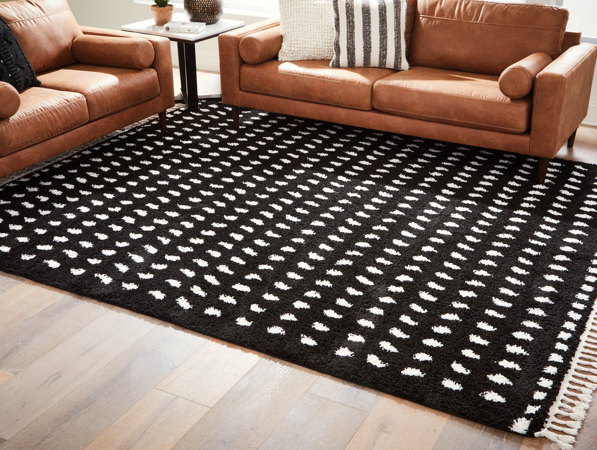Furniture City Houma - Ashley Furniture - Minston Rug - 5' x 7' Rug / Black/White - R405952