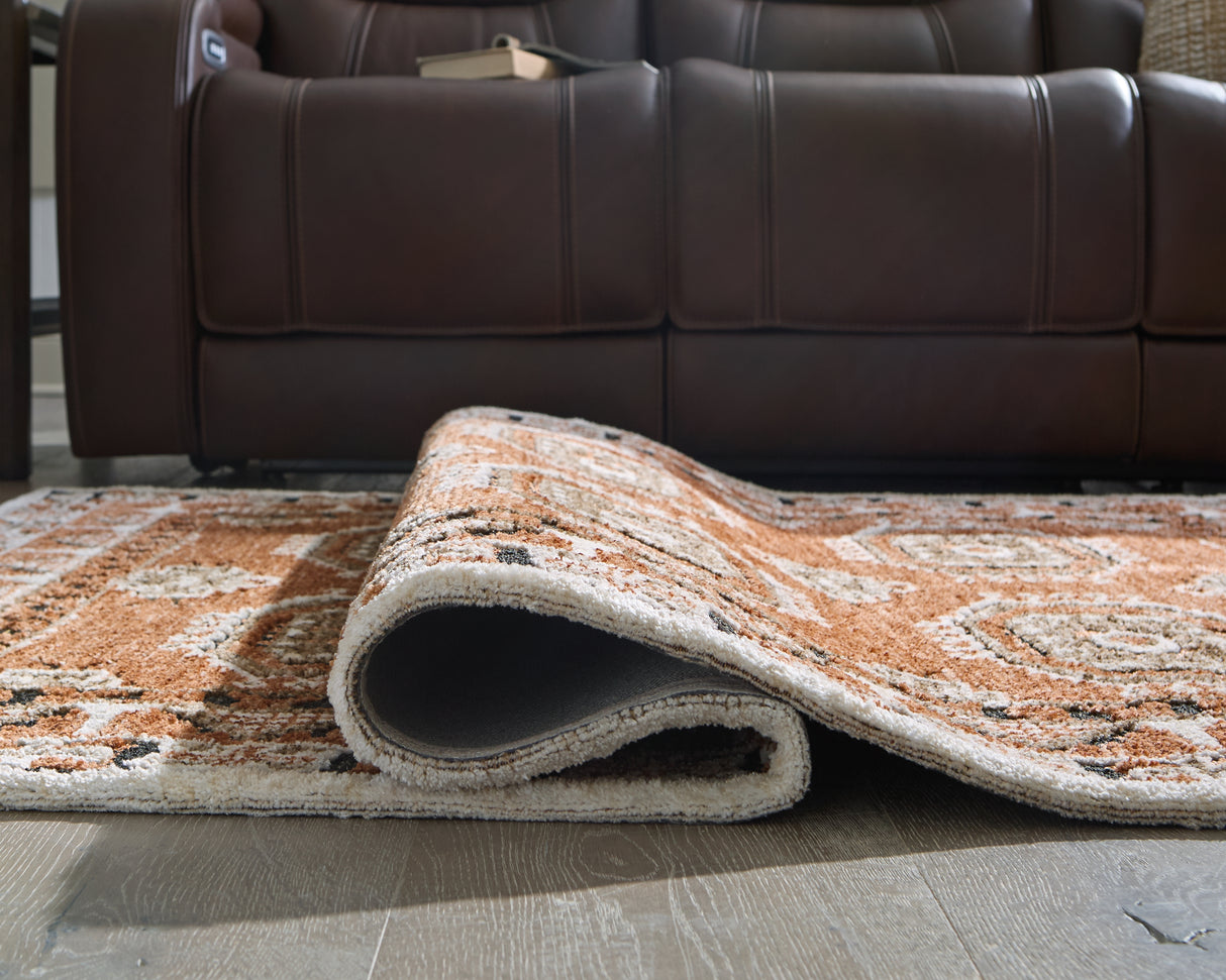 Qaabiz 5' x 7' Area Rug