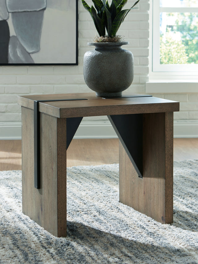 Furniture City Houma - Ashley Furniture - Kandinew End Table - Square End Table - T554-2
