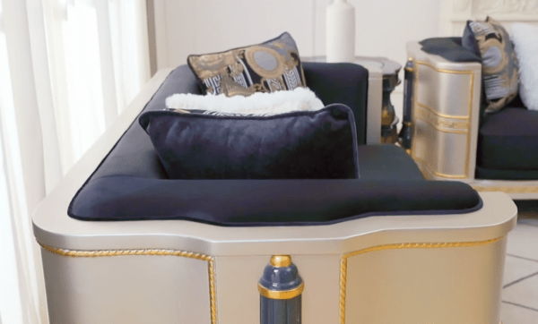 HD-9042 - Loveseat - Silver / Black / Gold