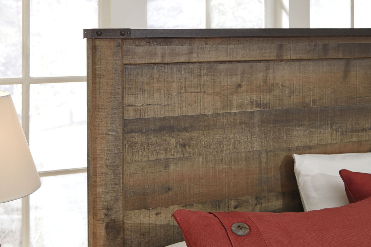 Trinell - Panel Bed